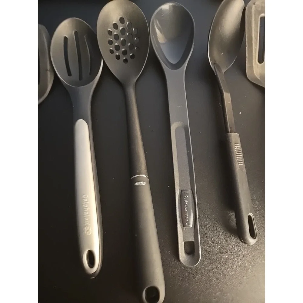 Lot of 21‎ Kitchen Utensils Vintage to Modern  Spatulas Peeler Trivet Farberware